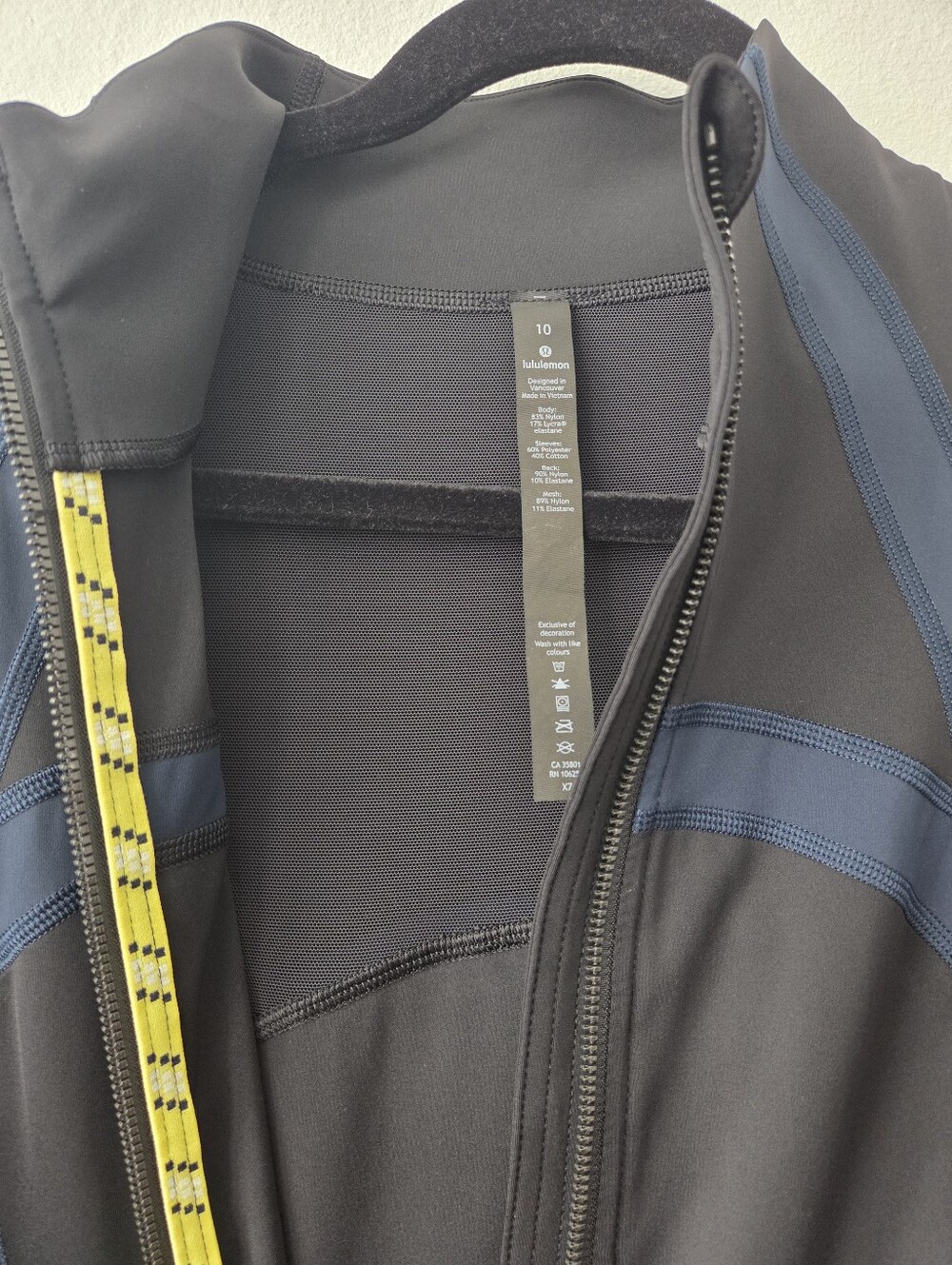 RARE - Lululemon ROKSANDA jacket - Picture 9 of 14